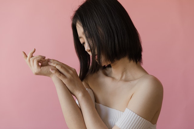 What Your Body Language is Saying While Dating Dating Body Language